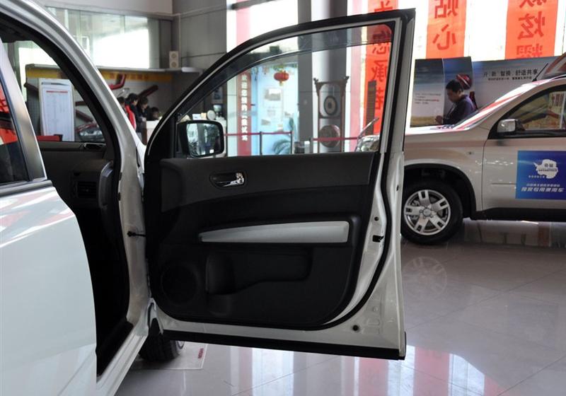东风日产 奇骏 2010款 2.5L XL 豪华版 CVT 4WD