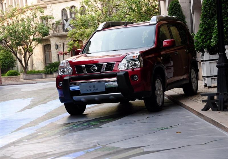 东风日产 奇骏 2010款 2.5L XL 豪华版 CVT 4WD