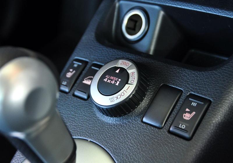 东风日产 奇骏 2010款 2.5L XV 至尊版 CVT 4WD