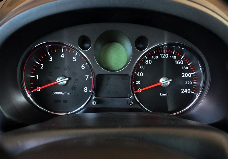 东风日产 奇骏 2010款 2.5L XV 至尊版 CVT 4WD