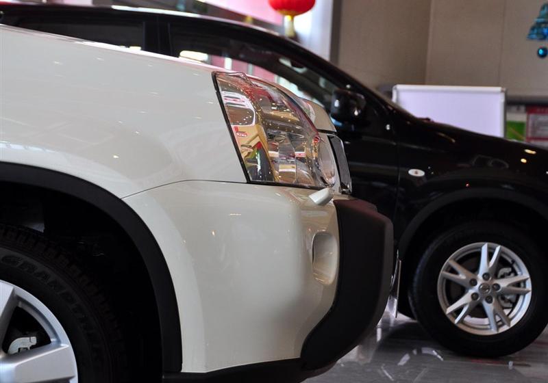 东风日产 奇骏 2010款 2.5L XV 至尊版 CVT 4WD