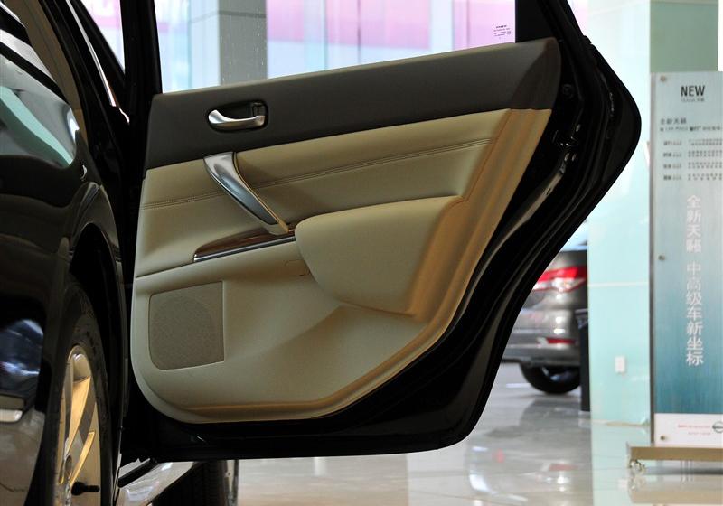 东风日产 天籁 2011款 2.0L XL荣耀版
