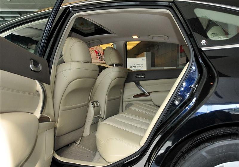 东风日产 天籁 2011款 2.0L XL荣耀版