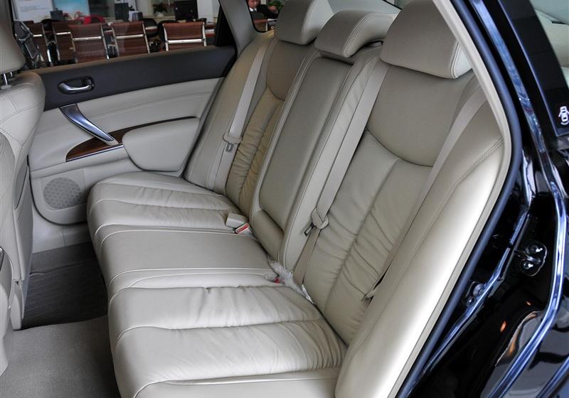 东风日产 天籁 2011款 2.0L XL荣耀版