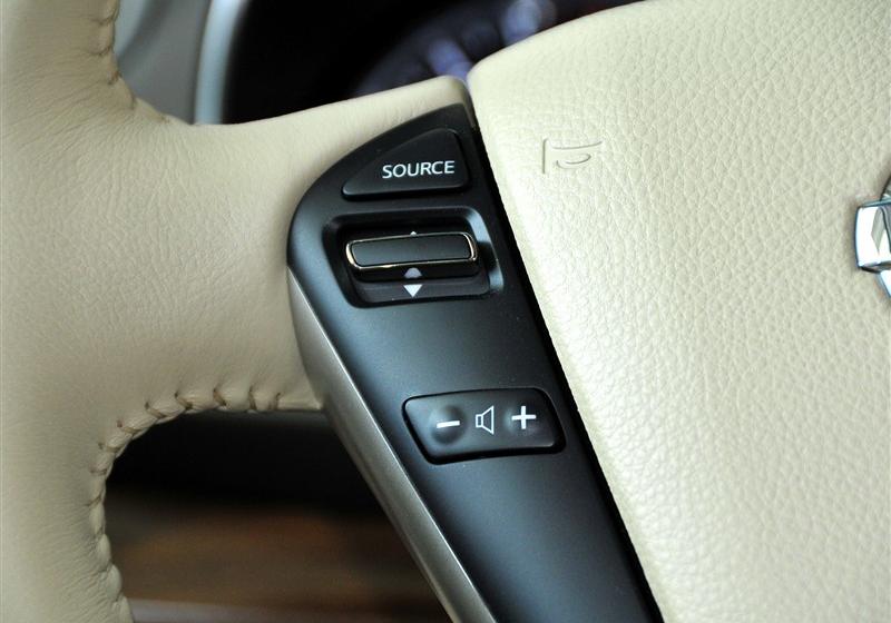东风日产 天籁 2011款 2.0L XL荣耀版