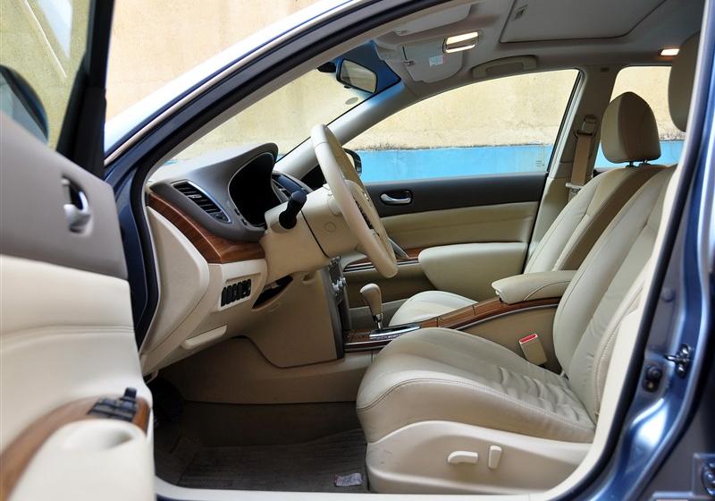 东风日产 天籁 2011款 2.5L XL-NAVI 智领版