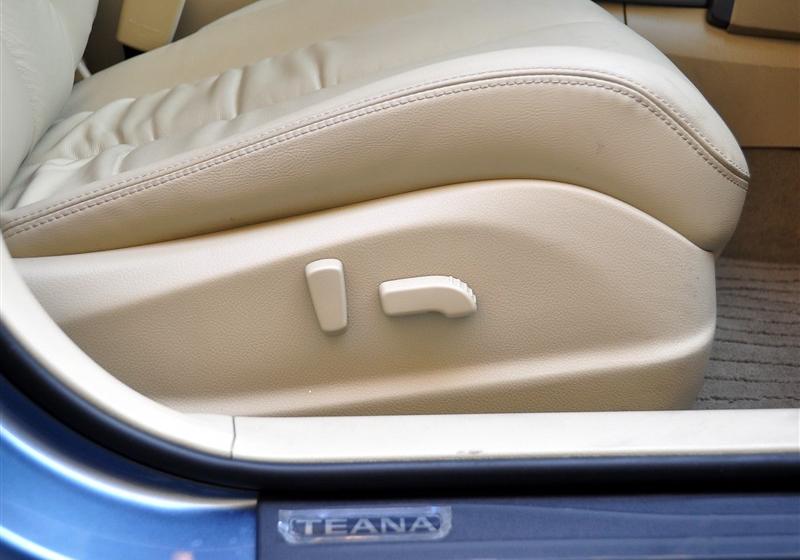 东风日产 天籁 2011款 2.5L XL-NAVI 智领版