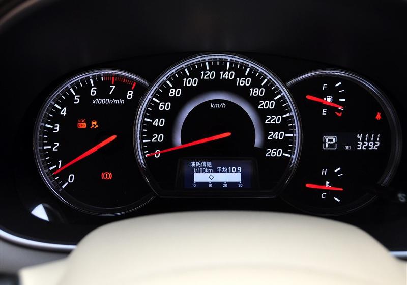 东风日产 天籁 2011款 2.5L XL-NAVI 智领版