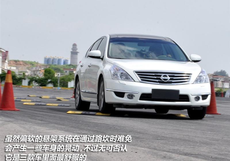 东风日产 天籁 2011款 公爵 2.5L XV 尊雅版