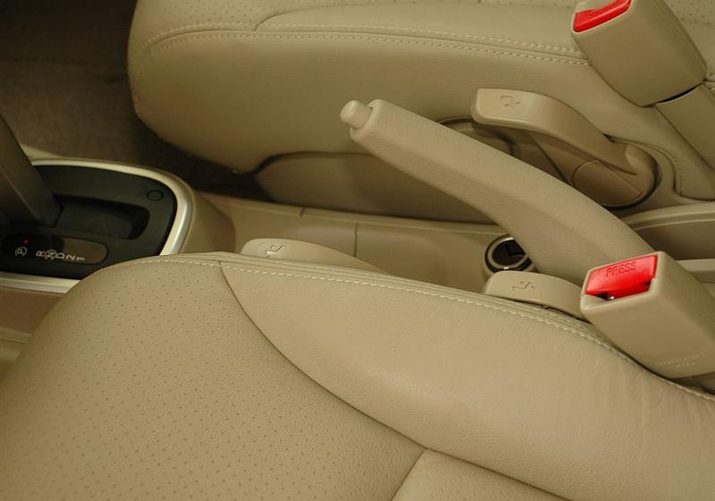 东风日产 颐达 2008款 1.6 自动尊贵型