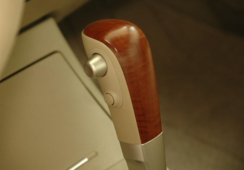 东风日产 颐达 2008款 1.6 自动尊贵型