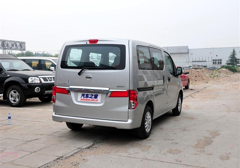 郑州日产 日产NV200 2011款 1.6 尊雅型 232座