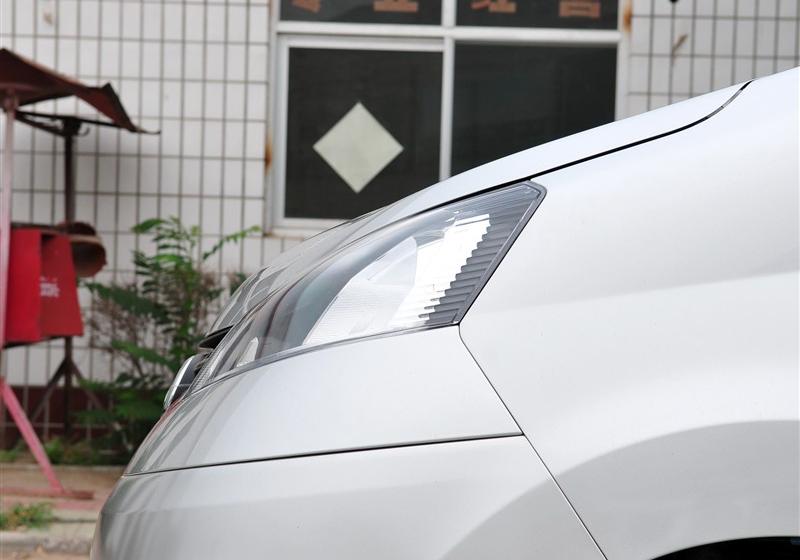 郑州日产 日产NV200 2011款 1.6 尊雅型 232座