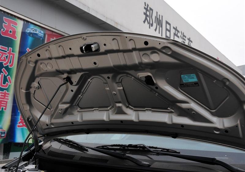 郑州日产 日产NV200 2011款 1.6 尊贵型 223座