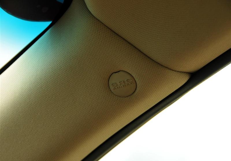 上海汽车 荣威W5 2011款 3.2L 4WD 尊域版