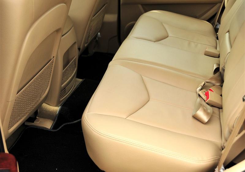 上海汽车 荣威W5 2011款 3.2L 4WD 尊域版