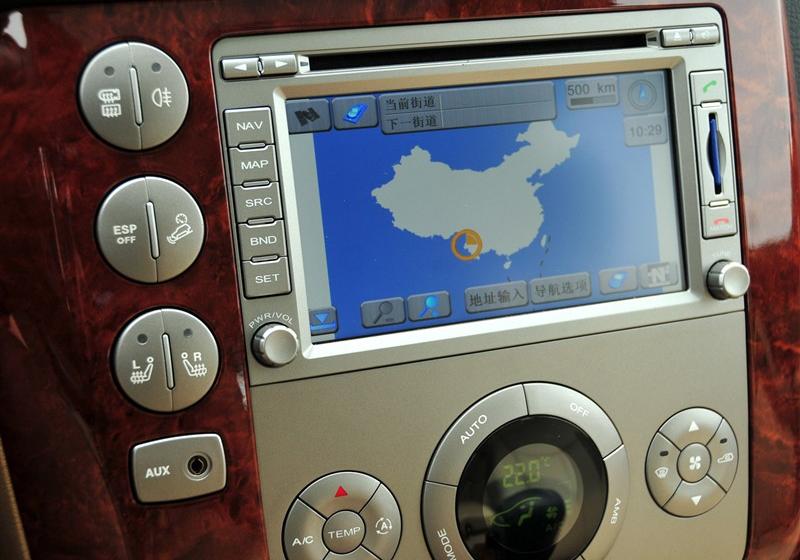 上海汽车 荣威W5 2011款 3.2L 4WD 尊域版