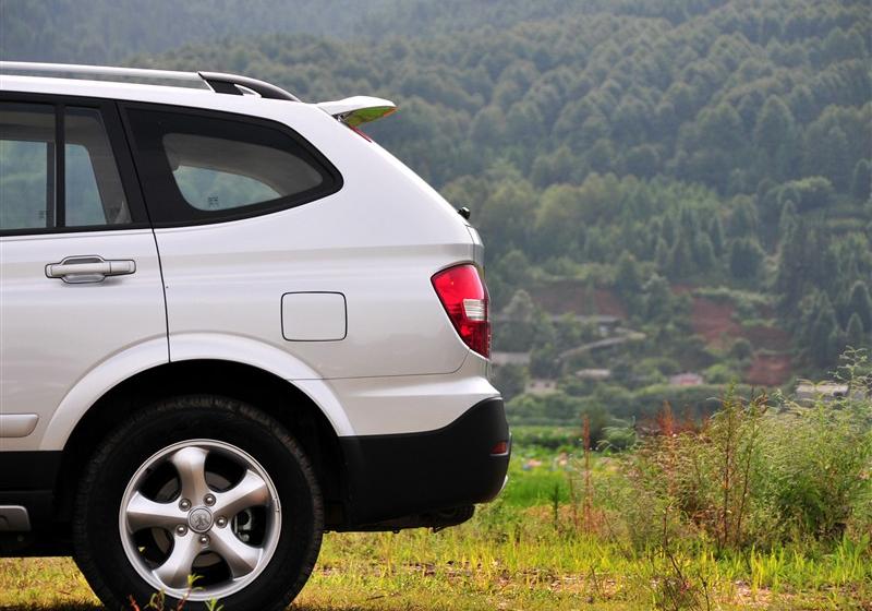 上海汽车 荣威W5 2011款 3.2L 4WD 尊域版