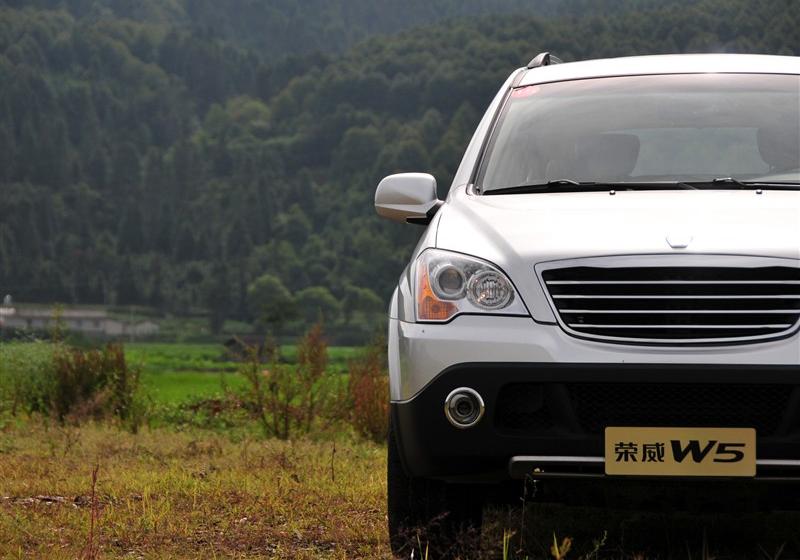 上海汽车 荣威W5 2011款 3.2L 4WD 尊域版