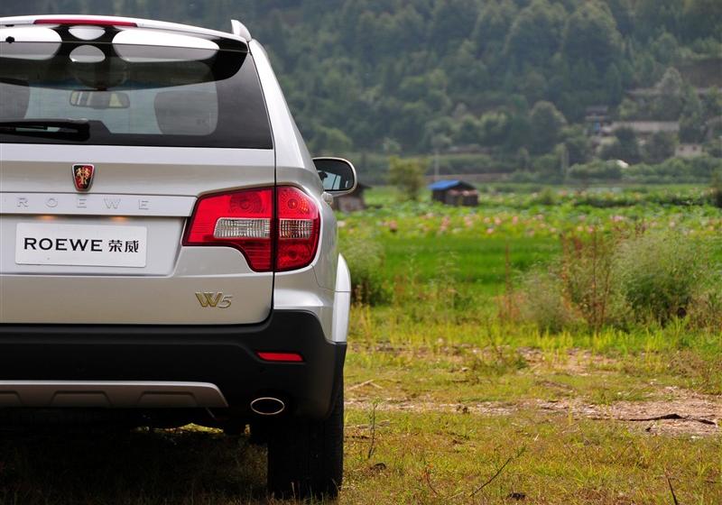 上海汽车 荣威W5 2011款 3.2L 4WD 尊域版