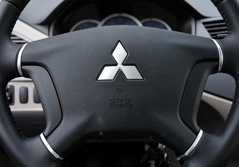 东南汽车 君阁 2011款 2.0 手动挡豪华型
