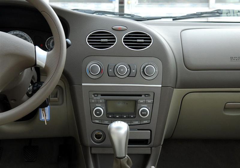 东南汽车 蓝瑟 2010款 卓越版 1.6MT 舒适型