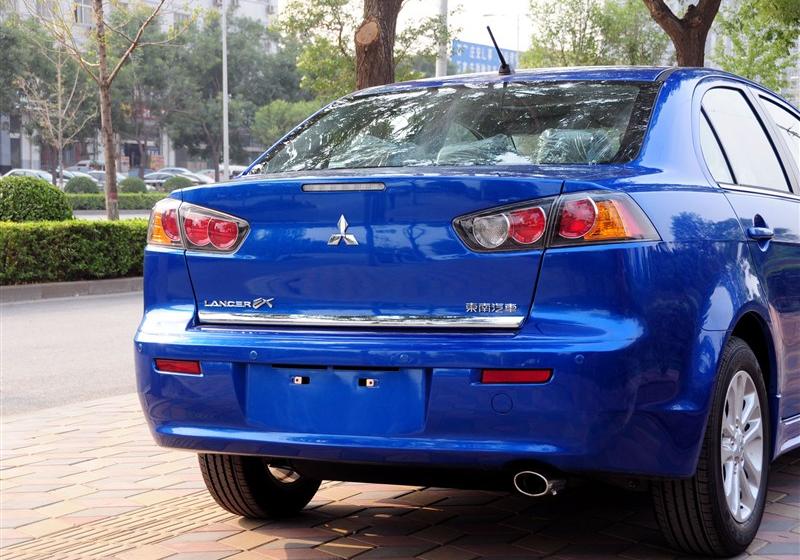 东南汽车 三菱翼神 2011款 1.8L 致尚版豪华型MT