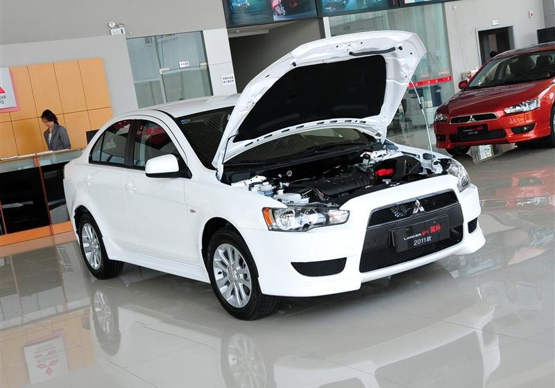 东南汽车 三菱翼神 2011款 2.0L 致炫版舒适型MT