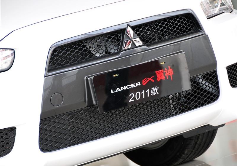 东南汽车 三菱翼神 2011款 2.0L 致炫版舒适型MT