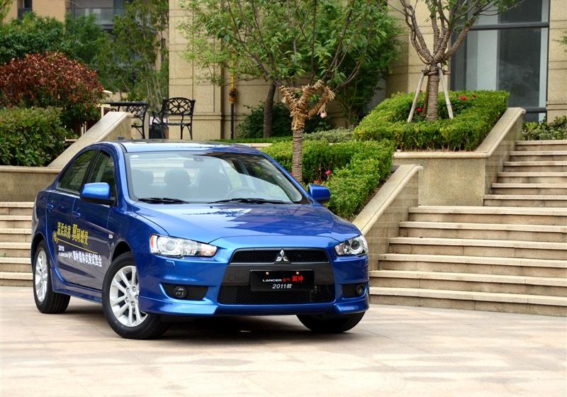 东南汽车 三菱翼神 2011款 2.0L 致炫版旗舰型CVT