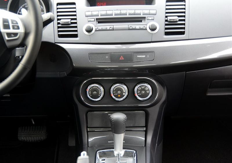 东南汽车 三菱翼神 2011款 2.0L 致炫版旗舰型CVT
