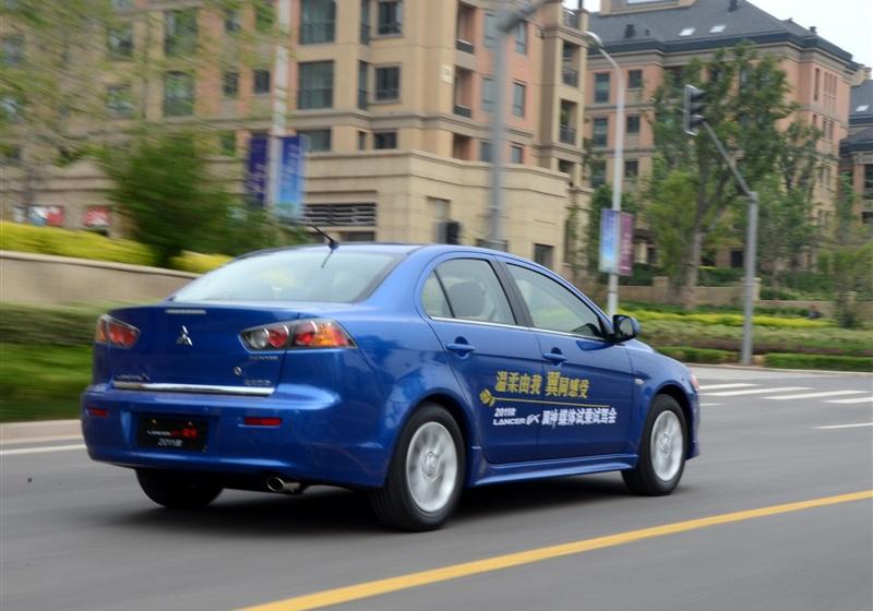 东南汽车 三菱翼神 2011款 2.0L 致炫版旗舰型CVT