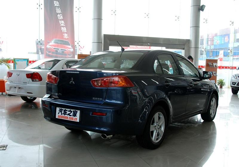 东南汽车 三菱翼神 2010款 1.8L 时尚版舒适型MT