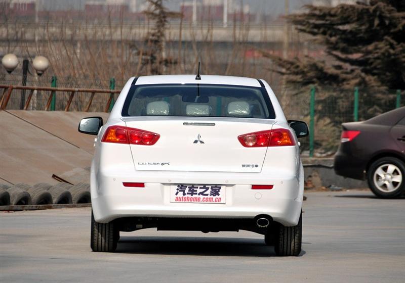 东南汽车 三菱翼神 2010款 1.8L 时尚版舒适型CVT