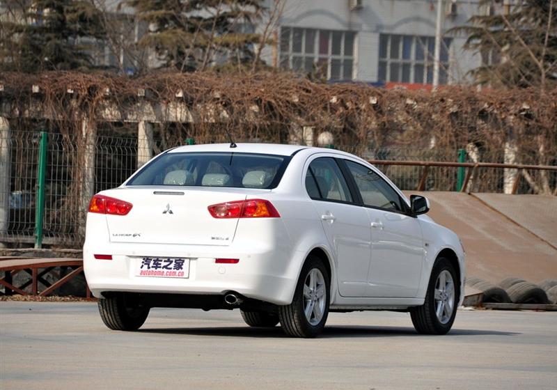 东南汽车 三菱翼神 2010款 1.8L 时尚版舒适型CVT