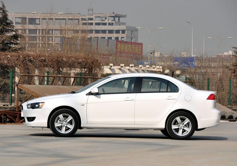 东南汽车 三菱翼神 2010款 1.8L 时尚版舒适型CVT