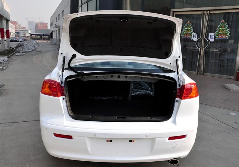 东南汽车 三菱翼神 2010款 1.8L 时尚版舒适型CVT