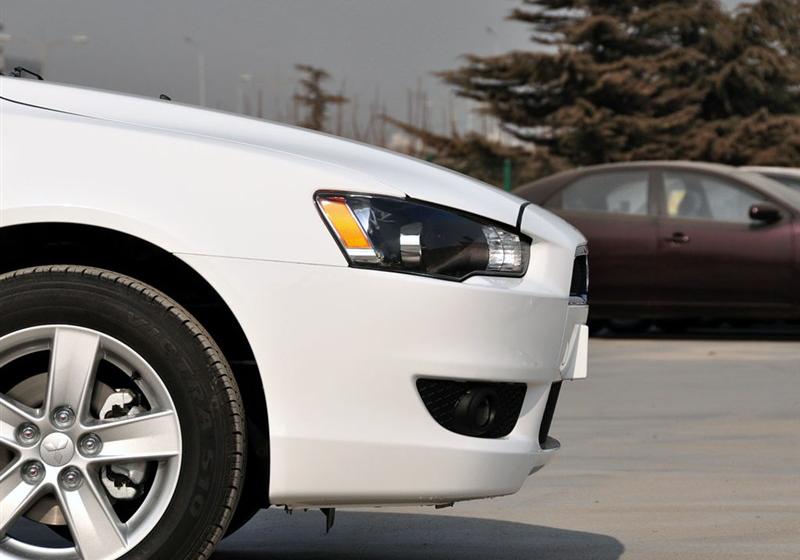 东南汽车 三菱翼神 2010款 1.8L 时尚版舒适型CVT