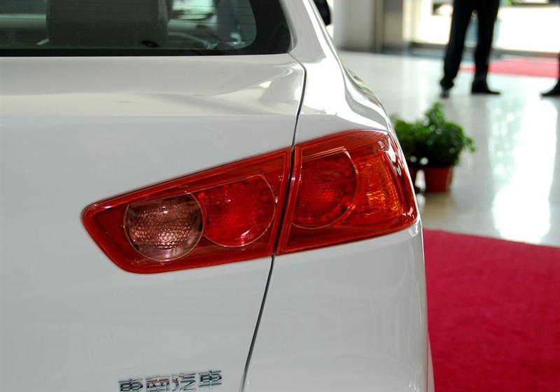 东南汽车 三菱翼神 2010款 1.8L 致尚版豪华型CVT