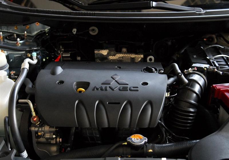东南汽车 三菱翼神 2010款 2.0L 运动版豪华型MT