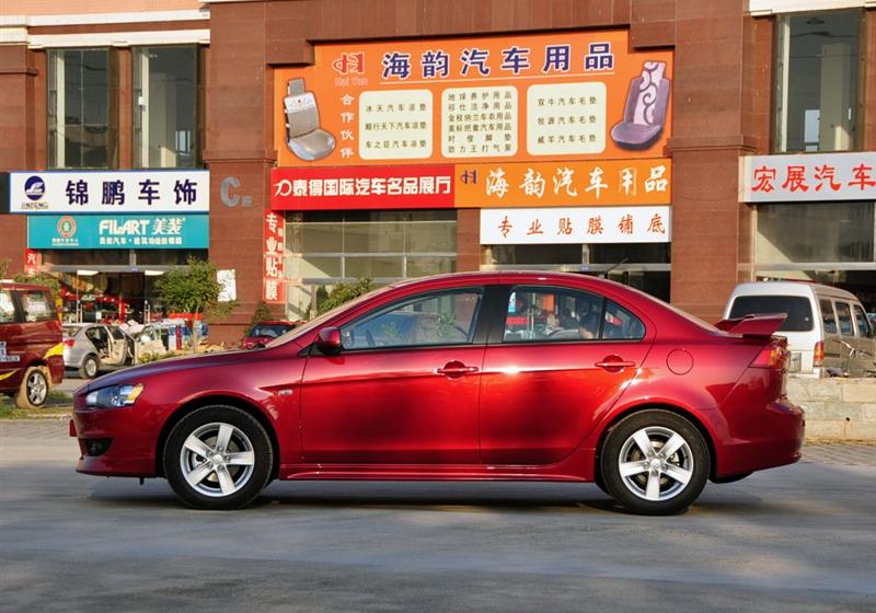 东南汽车 三菱翼神 2010款 2.0L 运动版旗舰型CVT