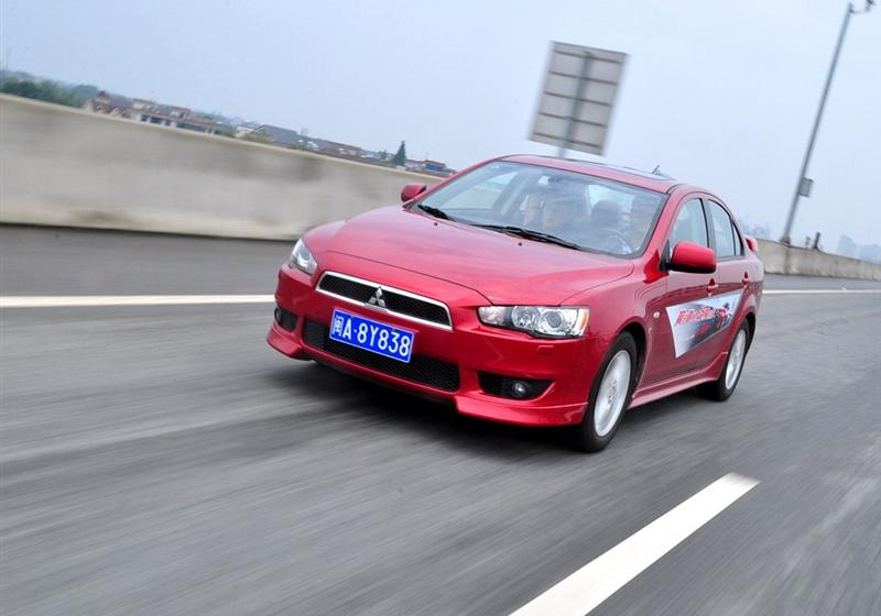 东南汽车 三菱翼神 2010款 2.0L 运动版旗舰型CVT