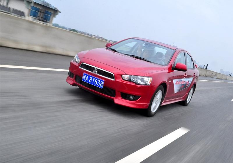 东南汽车 三菱翼神 2010款 2.0L 运动版旗舰型CVT