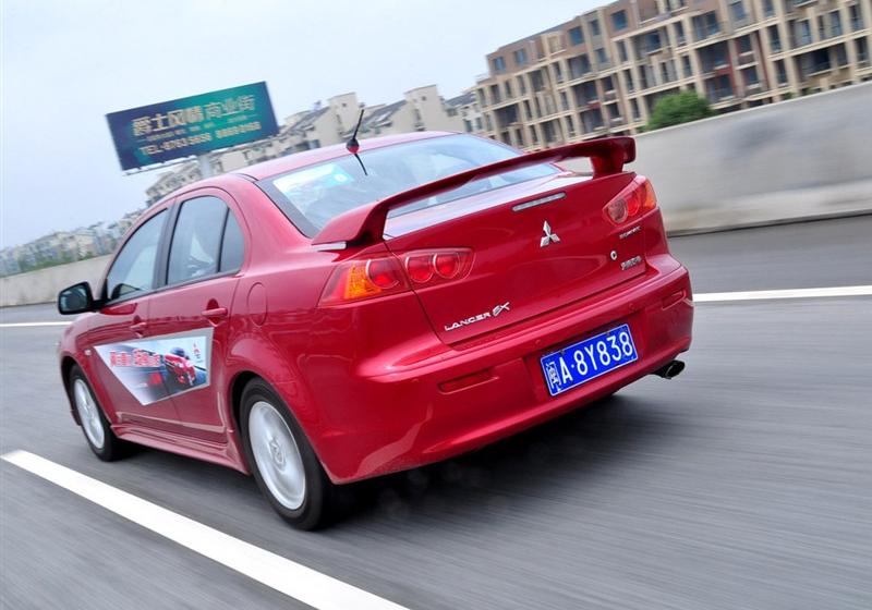 东南汽车 三菱翼神 2010款 2.0L 运动版旗舰型CVT