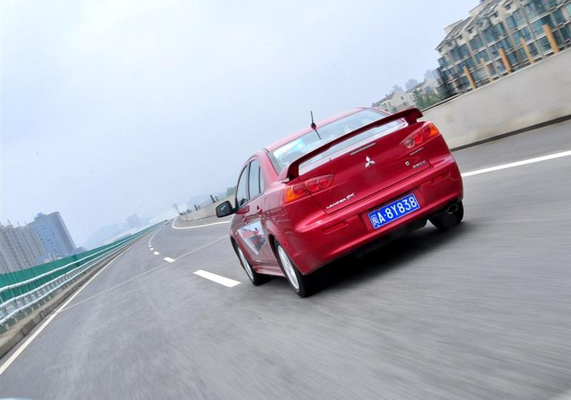 东南汽车 三菱翼神 2010款 2.0L 运动版旗舰型CVT