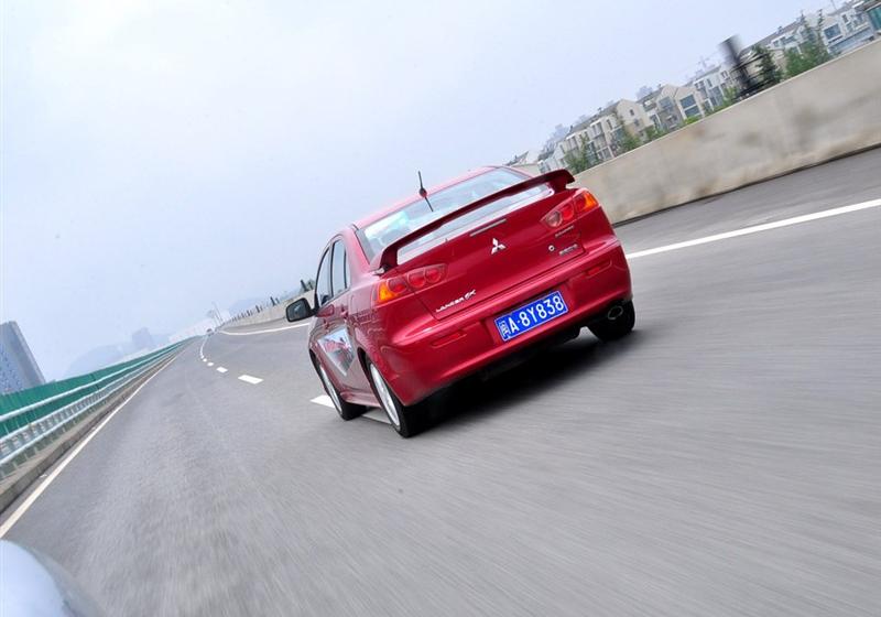 东南汽车 三菱翼神 2010款 2.0L 运动版旗舰型CVT