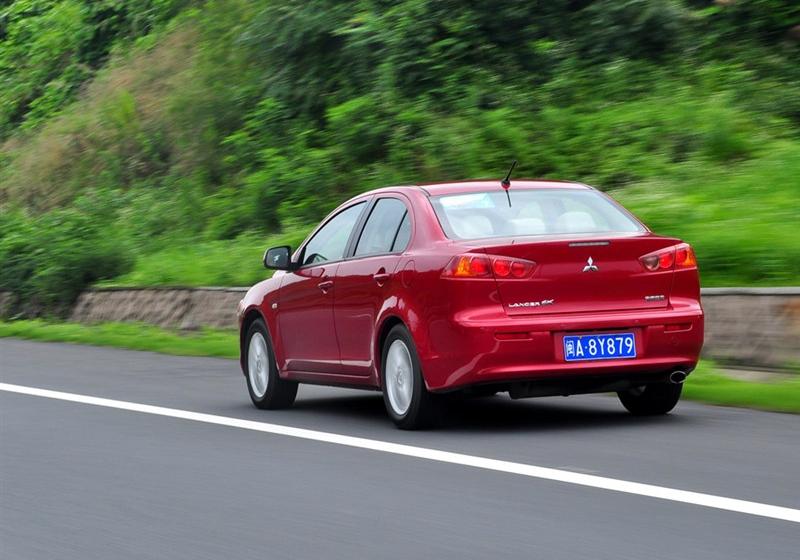 东南汽车 三菱翼神 2010款 2.0L 运动版旗舰型CVT