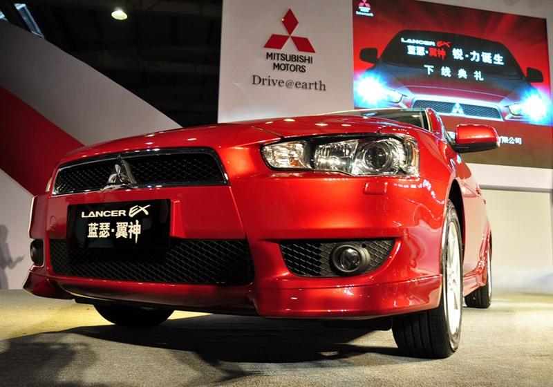 东南汽车 三菱翼神 2010款 2.0L 运动版旗舰型CVT