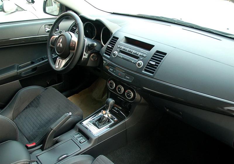 三菱(进口) LANCER 2008款 2.0T Evolution X ENKEI版