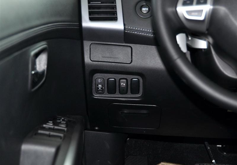 三菱(进口) OUTLANDER EX 2011款 劲界 2.0 都市版